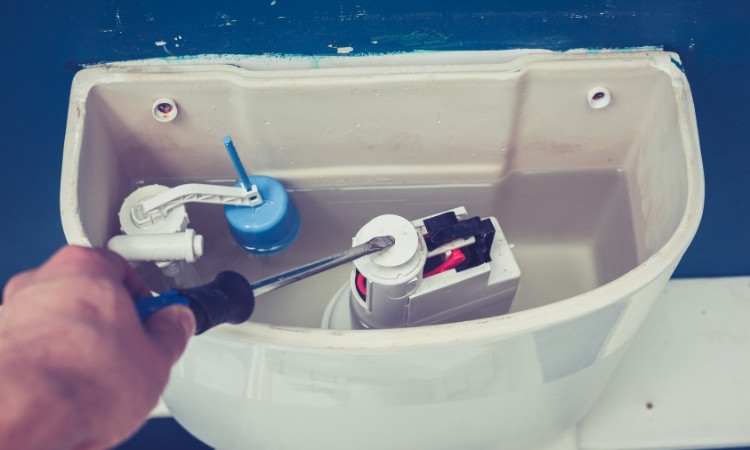 replacing a toilet tank